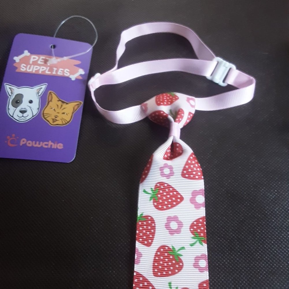 New pink Pawchie dog tie collar , small dog, puppies , cats